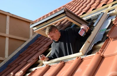 Pose de fenêtres de toit Velux à Samonac